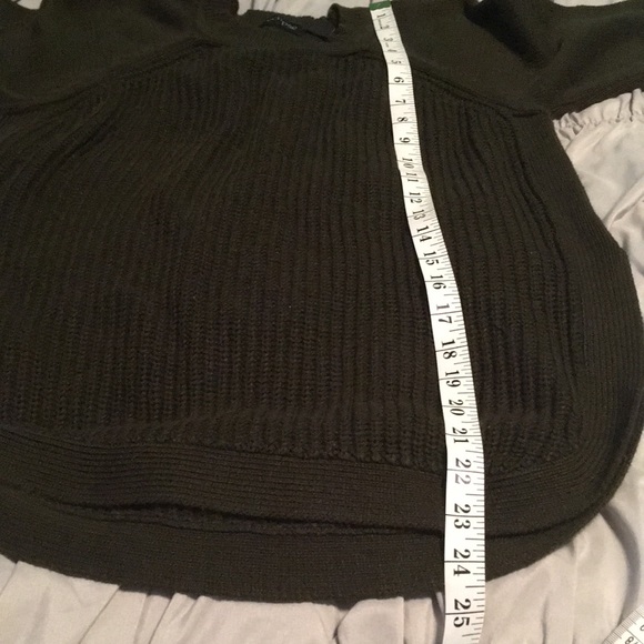 Eclipse Chunky Knit Sweater - Picture 4 of 7